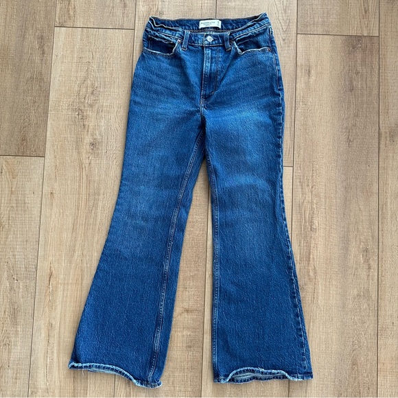Abercrombie & Fitch The Vintage High Rise Flare Jeans Size 26/2 Short - Picture 5 of 8